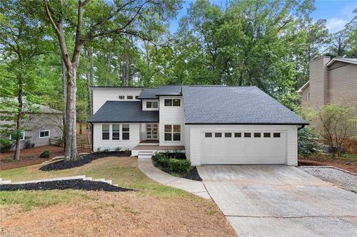 3040 Roxburgh Dr, Roswell, GA, 30076-3714 | Card Image