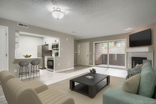 102c-3050 W 32nd Ave, Denver, CO, 80211-3291 | Card Image