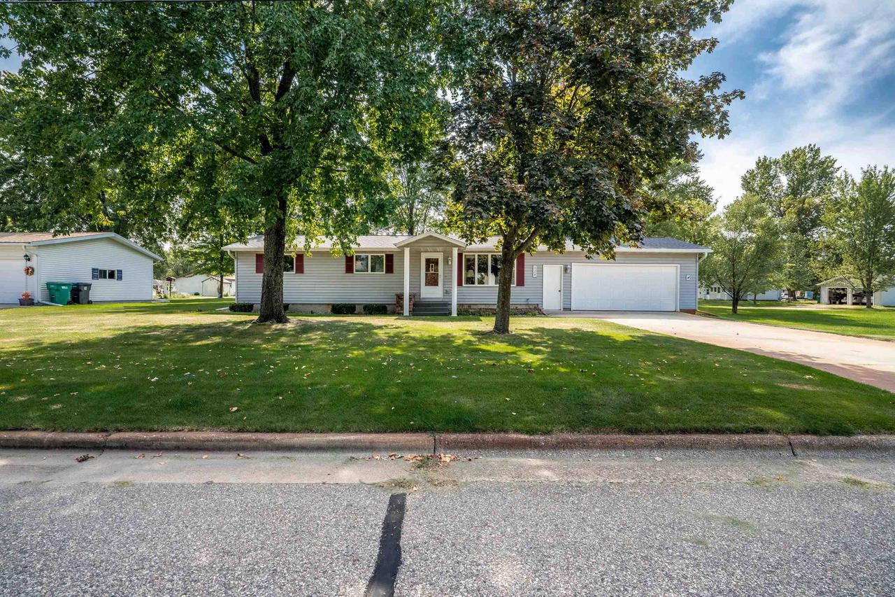 Buehler Ave, Nekoosa, WI 54457