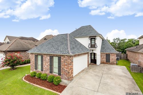 18213 Vis A Vis Ave, Baton Rouge, LA, 70817-7686 | Card Image