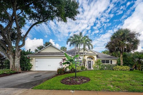 109 39th Dr, Vero Beach, FL, 32968-2441 | Card Image