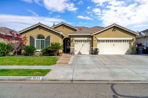 3522 W Elowin Ave, Visalia, CA, 93291-8436 | Card Image