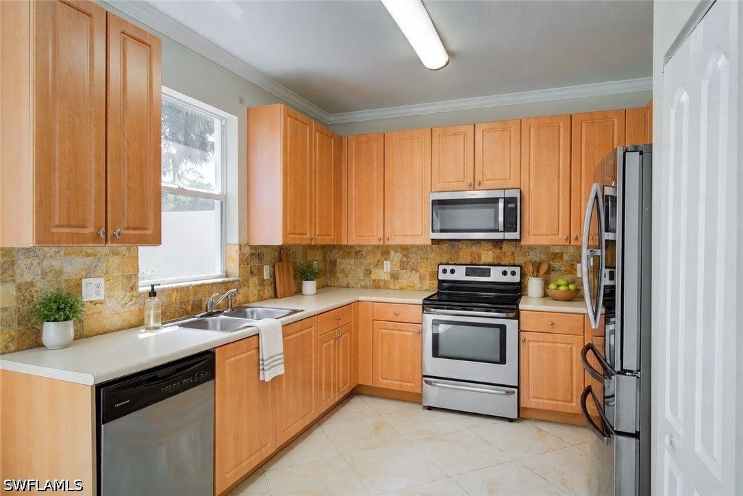 Residential in Naples 5