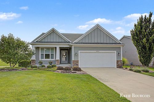 21-5608 Stony View Dr Ne, Belmont, MI, 49306-8503 | Card Image