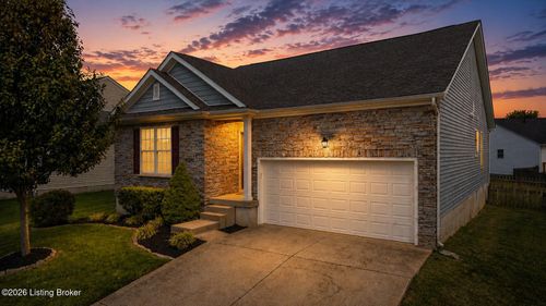 3008 Mary Crest Dr, Shelbyville, KY, 40065-6354 | Card Image