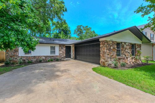 5809 Woodview Dr N, Sherwood, AR, 72120-4127 | Card Image
