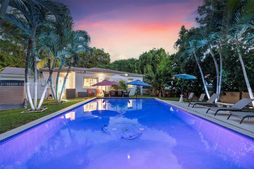 11028 Nw 2nd Ave, Miami Shores, FL, 33168-4304 | Card Image