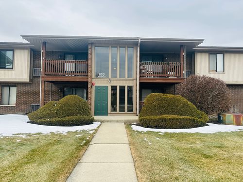 apt-5-803 Brook Dr, Streamwood, IL, 60107-1094 | Card Image