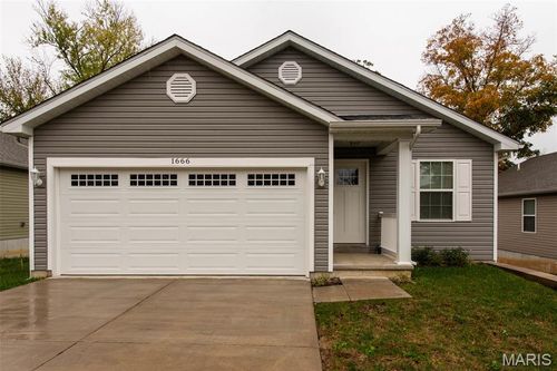 1666 Missouri Ave, Pacific, MO, 63069-3454 | Card Image