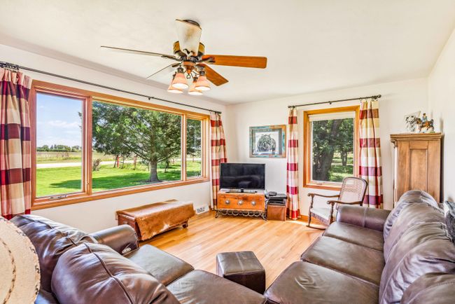 10096 Cherry Valley Rd, House other with 2 bedrooms, 2 bathrooms and 6 parking in GENOA IL | Image 4