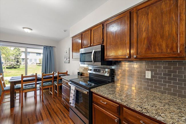 45105 Horseshoe Cir, Condo with 2 bedrooms, 3 bathrooms and null parking in Canton MI | Image 13