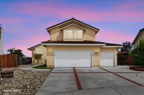 1641 El Camino De Vida, Hollister, CA, 95023 | Card Image