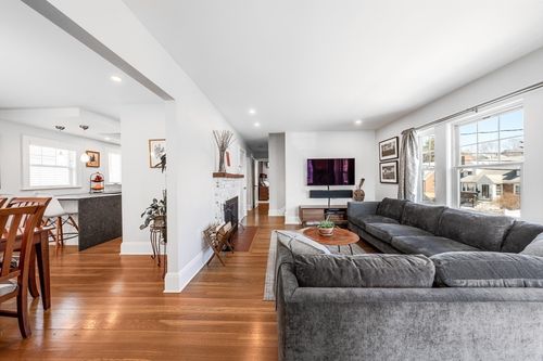 6-6 Hovey St, Watertown, MA, 02472-3353 | Card Image