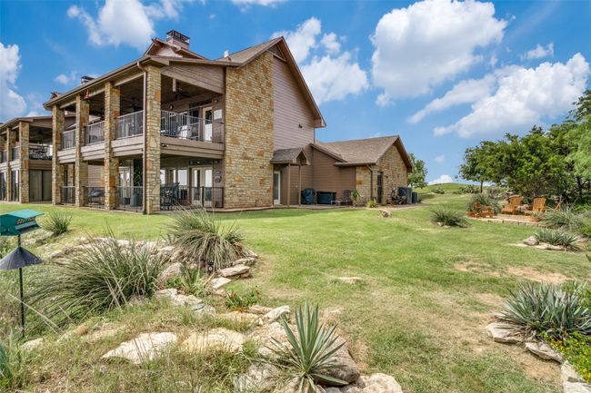 101 Eagle Pt, Condo with 2 bedrooms, 2 bathrooms and null parking in Graford TX | Image 26