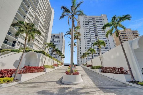 apt-203-1880 S Ocean Dr, Hallandale Beach, FL, 33009-7600 | Card Image