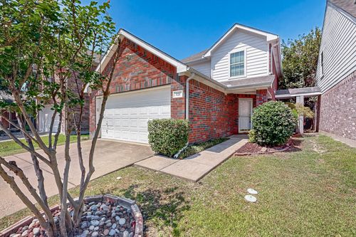 321 Stephanie St, Wylie, TX, 75098-5805 | Card Image