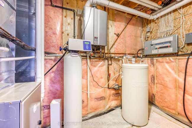 60 D'andrea Trail, House other with 2 bedrooms, 3 bathrooms and 4 parking in Sarnia ON | Image 26