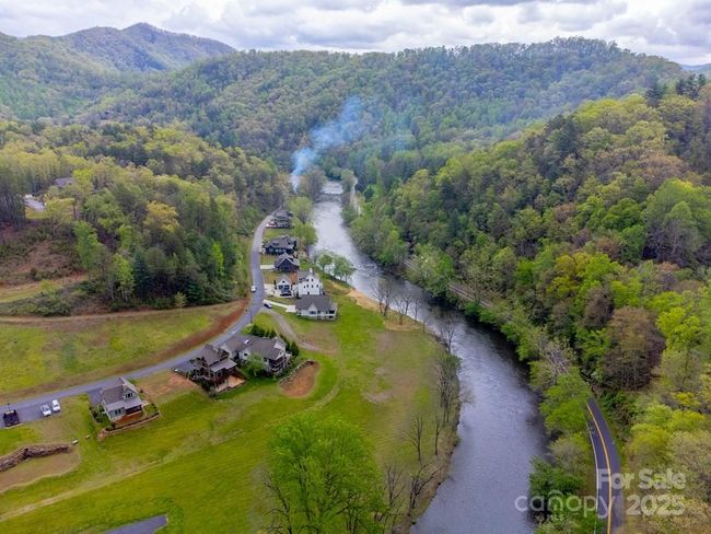 100 Grayling Dr, House other with 3 bedrooms, 2 bathrooms and null parking in Cullowhee NC | Image 47