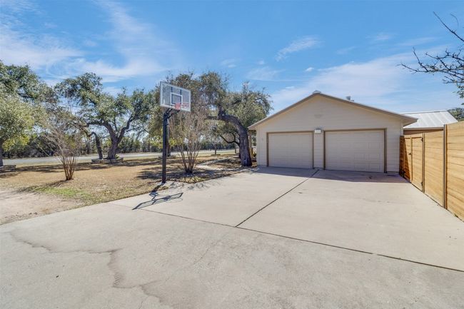 410 N Grange St, House other with 3 bedrooms, 2 bathrooms and 4 parking in Bertram TX | Image 31