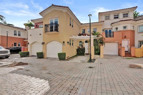 18450 Ne 30th Pl, Aventura, FL, 33160-5215 | Card Image