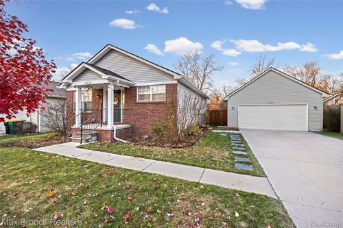 3221 Bessie St, Auburn Hills, MI, 48326-3605 | Card Image