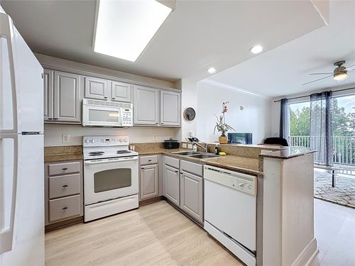 106-13415 Blue Heron Beach Dr, ORLANDO, FL, 32821-6306 | Card Image