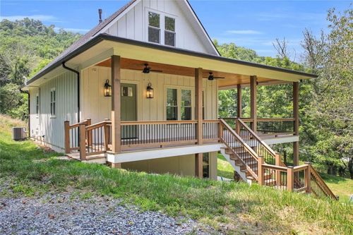 139 Nettles Ridge Rd, Banner Elk, NC, 28604-8595 | Card Image