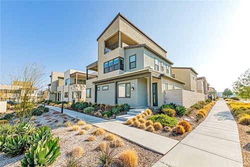 27505 Illumination Ct, Valencia, CA, 91381-2122 | Card Image