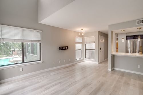 207-3101 Sondra Drive, Fort Worth, TX, 76107 | Card Image