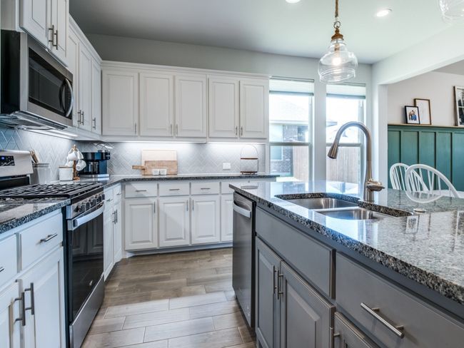 1519 Sheridyn Ln, House other with 4 bedrooms, 2 bathrooms and null parking in Krum TX | Image 11
