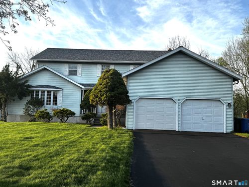 81 Mark Dr, Glastonbury, CT, 06033-3072 | Card Image