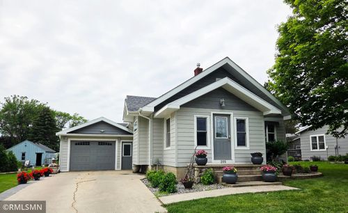 205 1st Ave Se, Norwood Young America, MN, 55397-9267 | Card Image