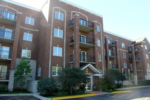 apt-203-1479 N Milwaukee Ave, Libertyville, IL, 60048-1365 | Card Image