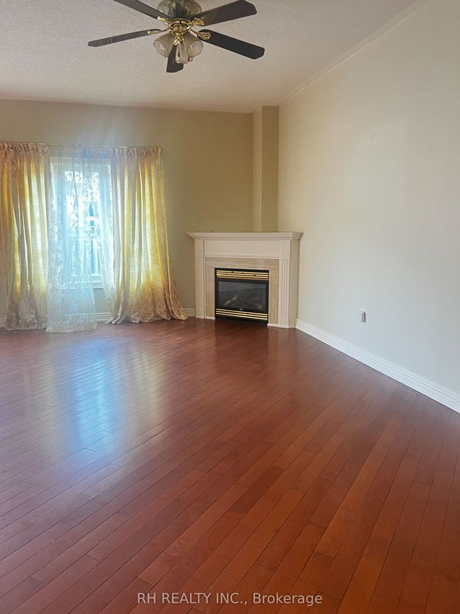 89 Park Place Dr, House attached with 3 bedrooms, 4 bathrooms and 2 parking in Markham ON | Image 5