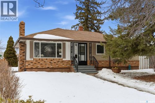 5012 1st Ave, Regina, SK, S4T0A5 | Card Image