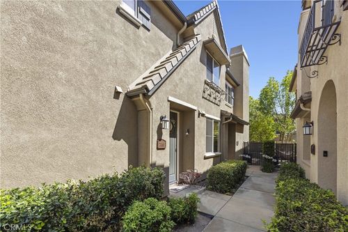 28385 Mirabelle Ln, Saugus, CA, 91350-3238 | Card Image