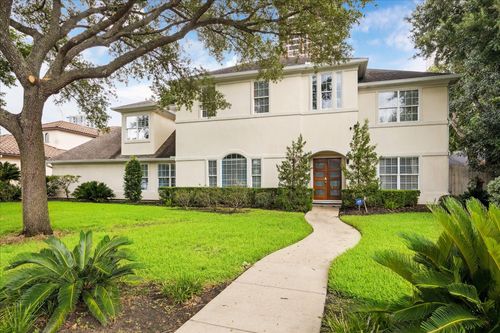 5152 Huckleberry Cir, Houston, TX, 77056-2414 | Card Image