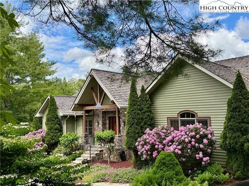 2160 Valle Cay Dr, Vilas, NC, 28692-8461 | Card Image