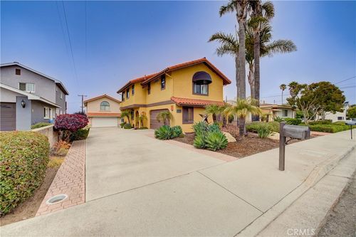 375 N 6th St, Grover Beach, CA, 93433-1631 | Card Image