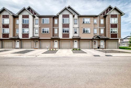 205 Copperpond Row Se, Calgary, AB, T2Z1H3 | Card Image