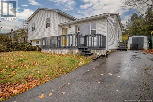 58 Honeysuckle Dr, Saint John, NB, E2M5S1 | Card Image