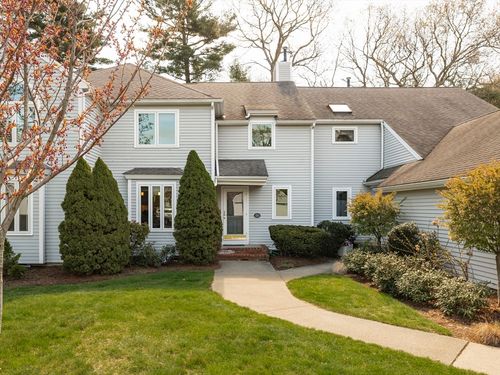 26-26 Bay Farm Rd, Duxbury, MA, 02332-4832 | Card Image