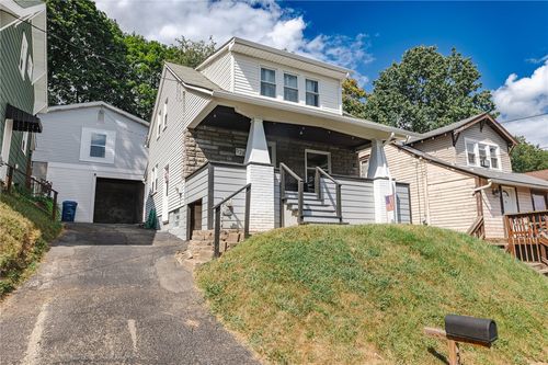 528 Ellwood Ave, Ellwood City, PA, 16117-1005 | Card Image