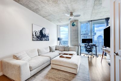 3006 - 360 Nueces Street, Condo with 1 bedrooms, 1 bathrooms and 1 parking in Austin TX | Image 1