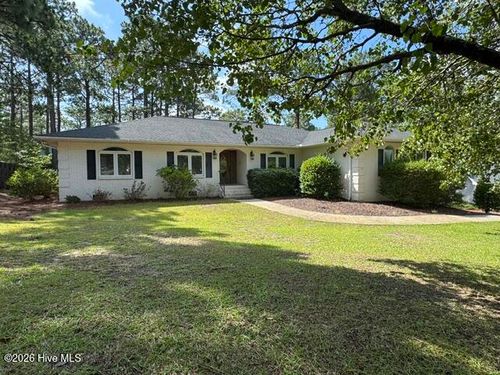 10 Brunswick Ln, Pinehurst, NC, 28374-8861 | Card Image