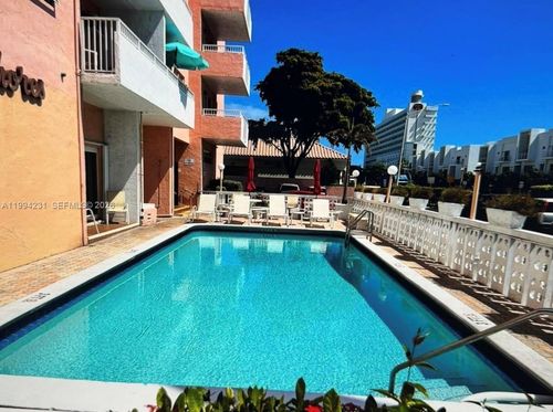 apt-502-3201 Ne 14th Street Cswy, Pompano Beach, FL, 33062-8157 | Card Image