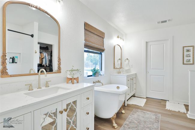 817 State Highway 153, House other with 4 bedrooms, 3 bathrooms and null parking in Wingate TX | Image 14