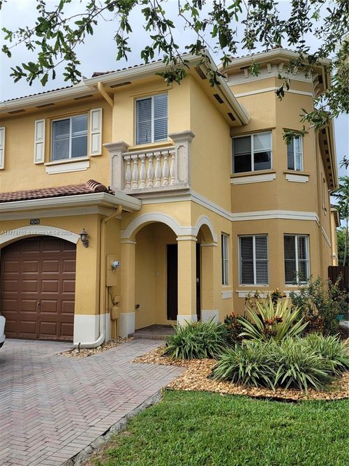 9049 Sw 19th St, Miramar, FL, 33025-7624 | Card Image