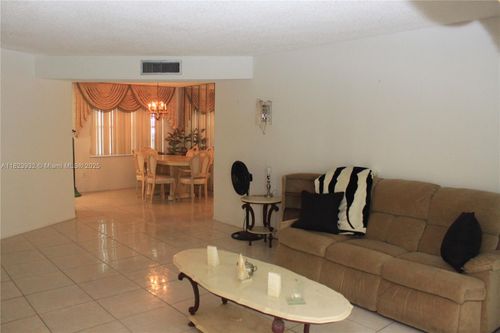 apt-106-4090 Nw 42nd Ave, Lauderdale Lakes, FL, 33319-4839 | Card Image