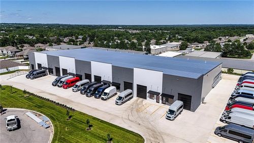 1201 Nw Chrisman Farm Road, Grain Valley, MO, 64029 | Card Image